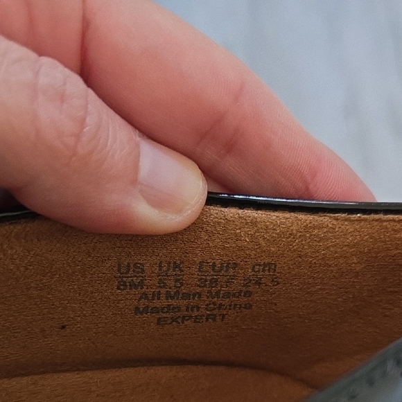 Naturalizer Black and Gold Flats with Classic Loafer Design - Picture 5 of 6